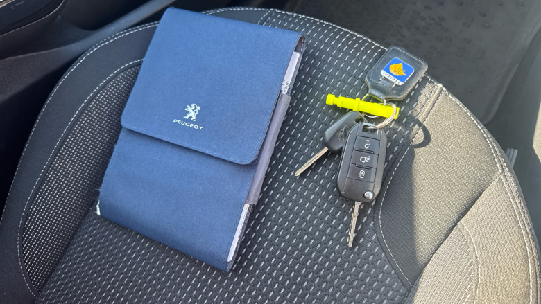 Peugeot 208 1.2 PureTech Allure Premium 5dr Petrol Hatchback